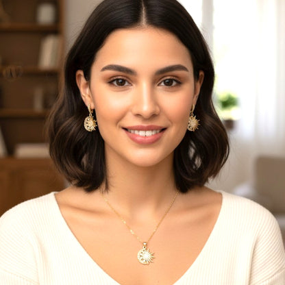 Set Sol y Luna | Collar y Aretes colgantes | Dorados con Zirconias