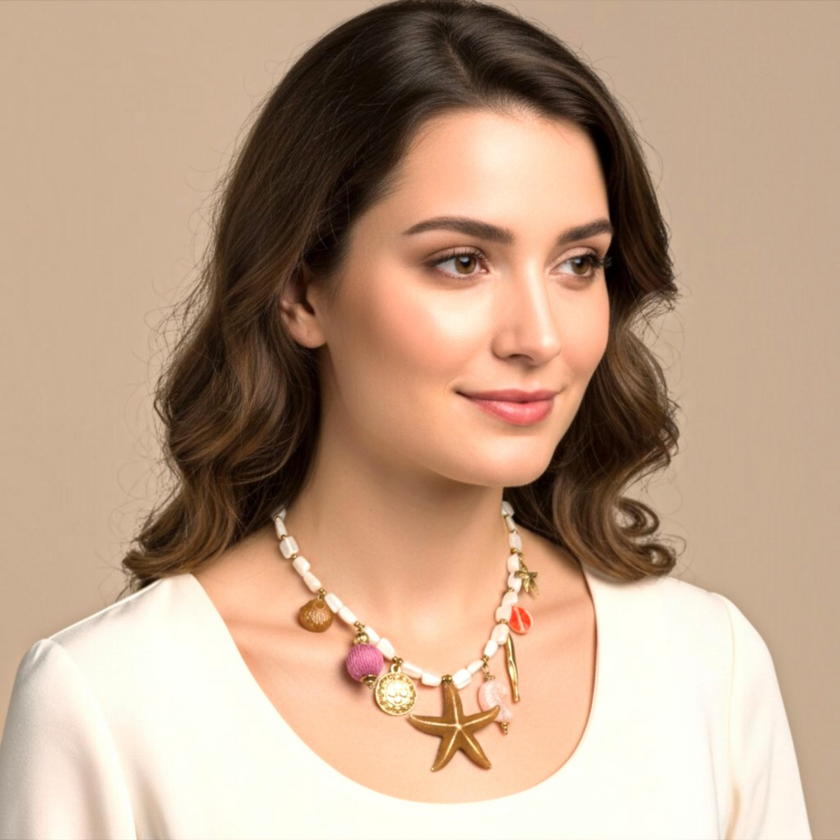 Collar Artesanal |  Piedras tipo Marmol | Dijes Marinos 45 cm