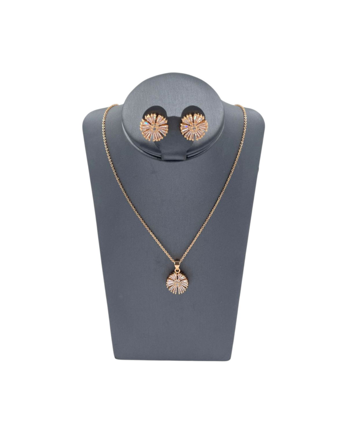 Set Floral de Zirconia | Collar y Aretes en Chapa de Oro| Elegantes con Brillo Radial