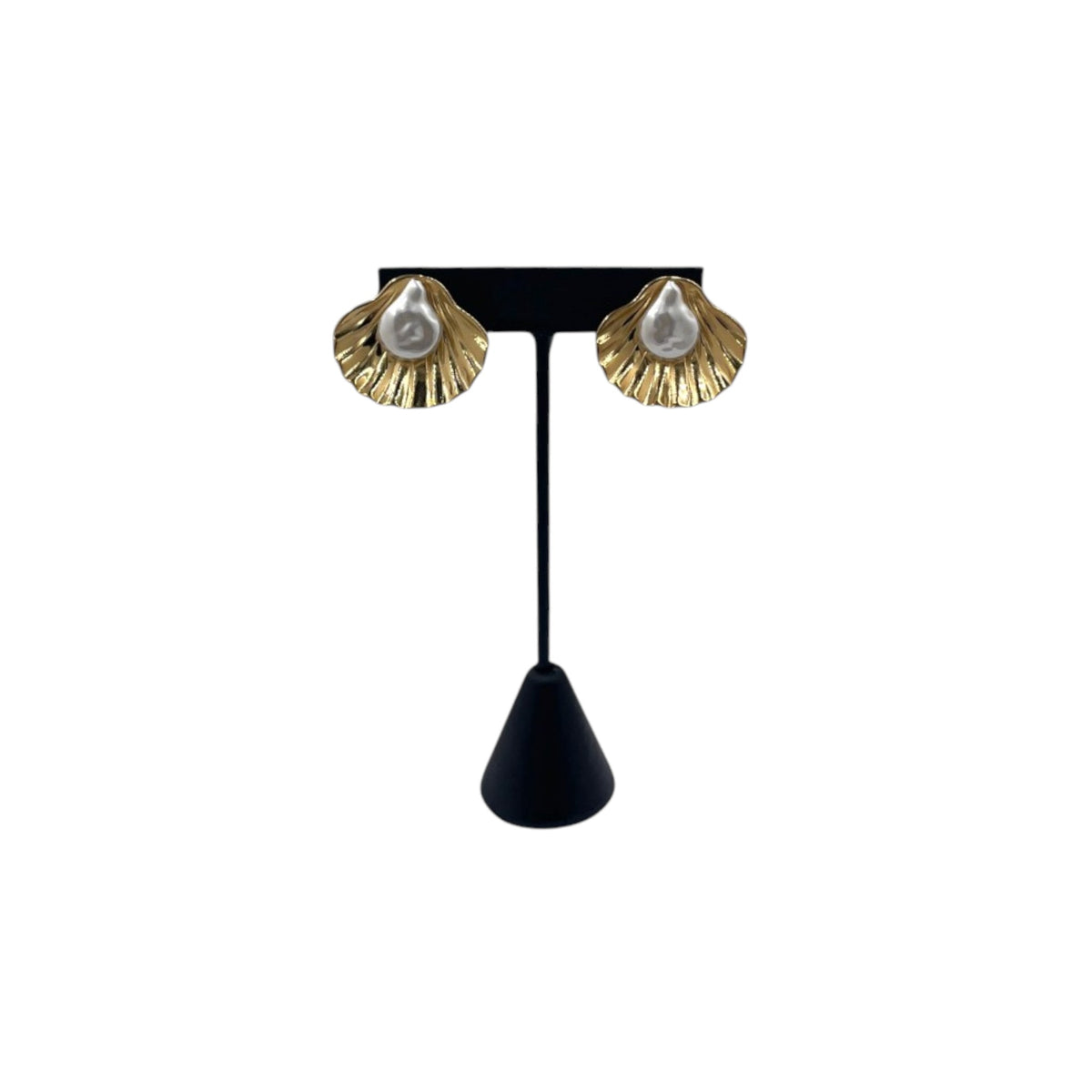 Aretes Estilo Marino  | Vieira con Perla irregular | Dorados Premium 25mm