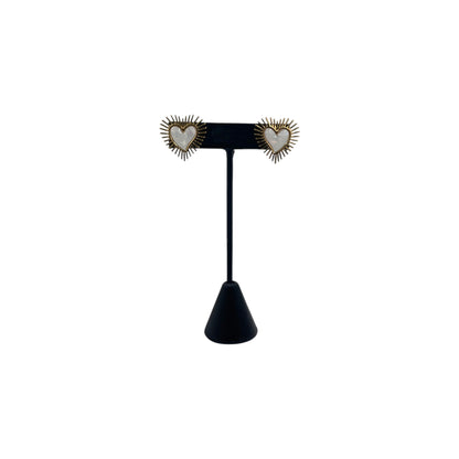 Aretes Sagrado Corazón | Radiante en Chapa de Oro y Nácar 25mm