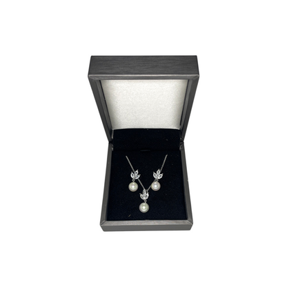 Set de Joyería Premium | Perla con Zirconias | Atemporales Estilo Floral